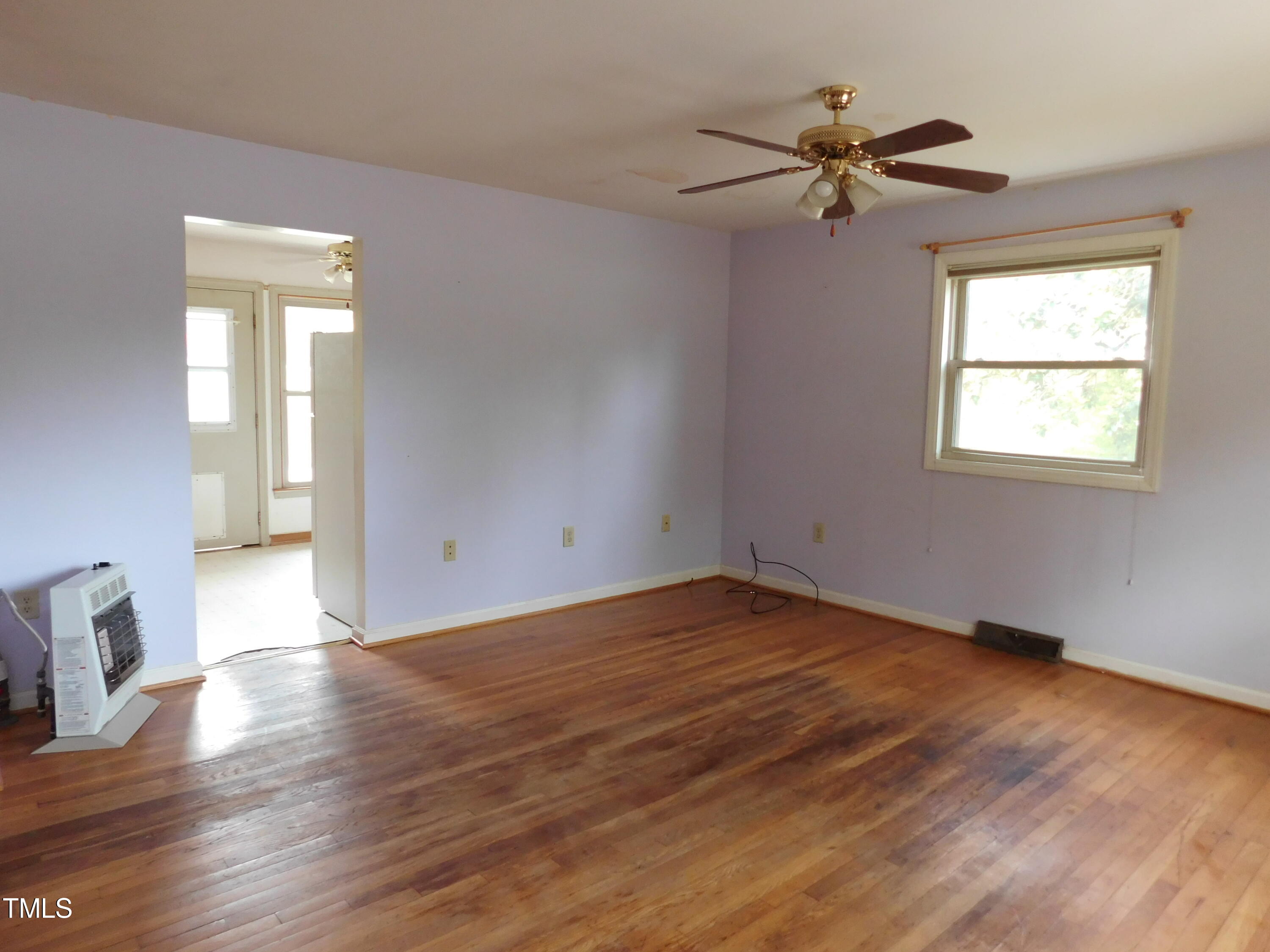 1133 Horseshoe Road Durham, NC 27703 - Photo 8 of 36 DSCN2717