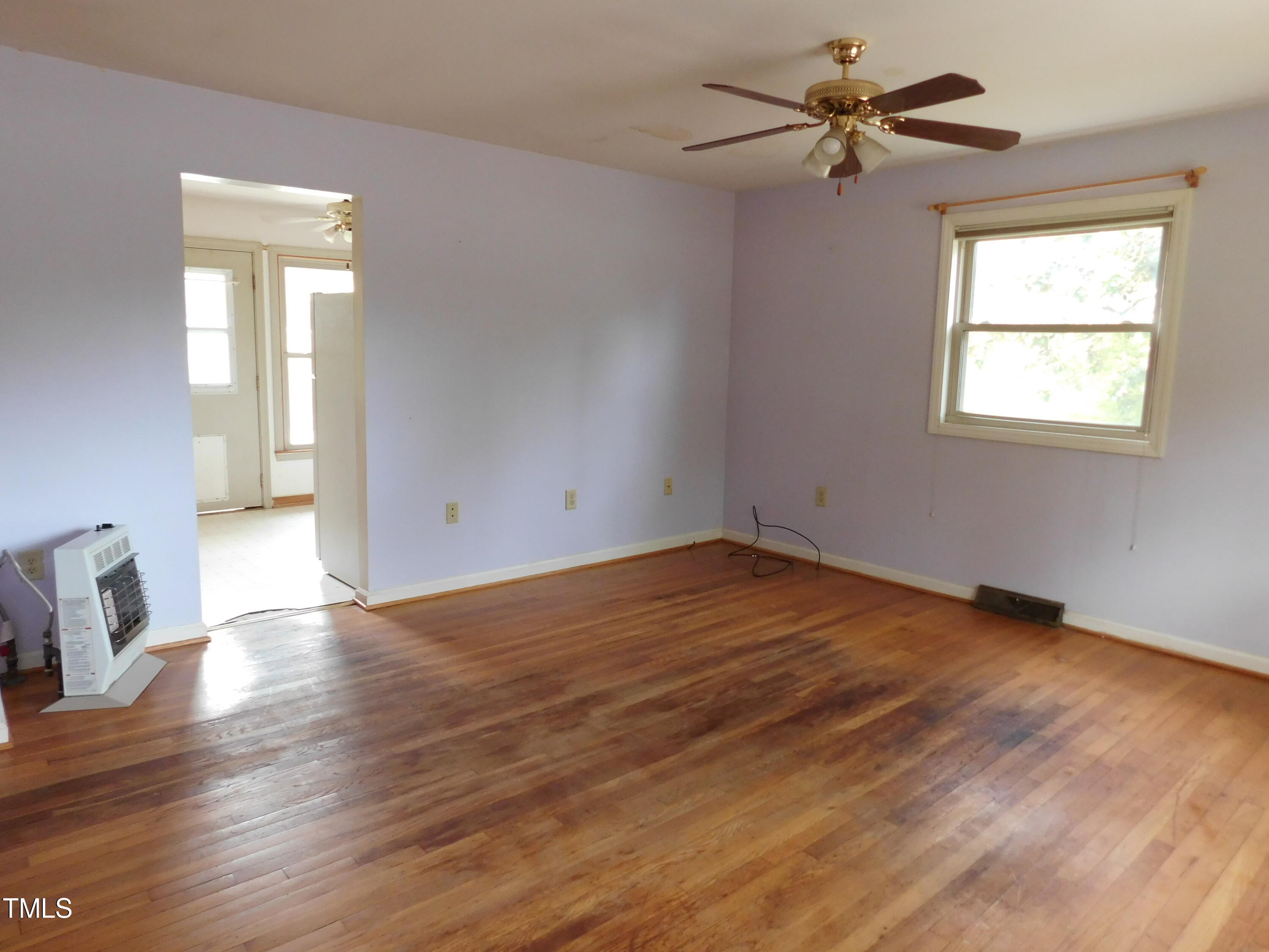 1133 Horseshoe Road Durham, NC 27703 - Photo 9 of 36 DSCN2716