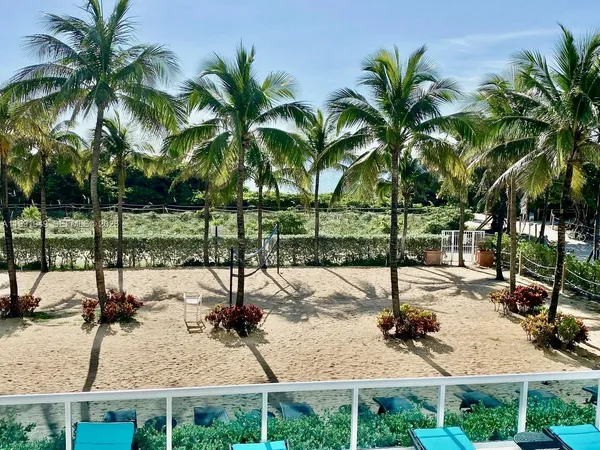 $3,900 | 9172 Collins Avenue, Unit 305, Surfside, FL 33154