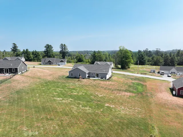 $459,900 | 26 Knl Crst Drive, Bangor, ME 04401