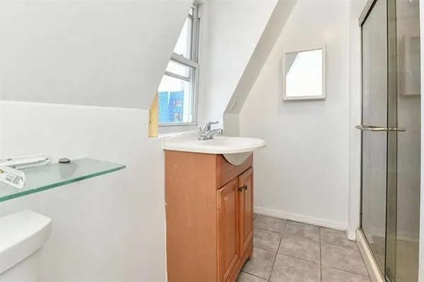 $2,300 | 3709 John F. Kennedy Boulevard, Unit 4, Jersey City, NJ 07307