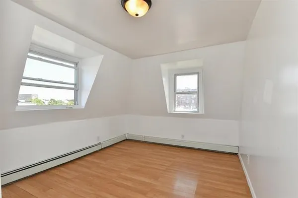 $2,300 | 3709 John F. Kennedy Boulevard, Unit 4, Jersey City, NJ 07307