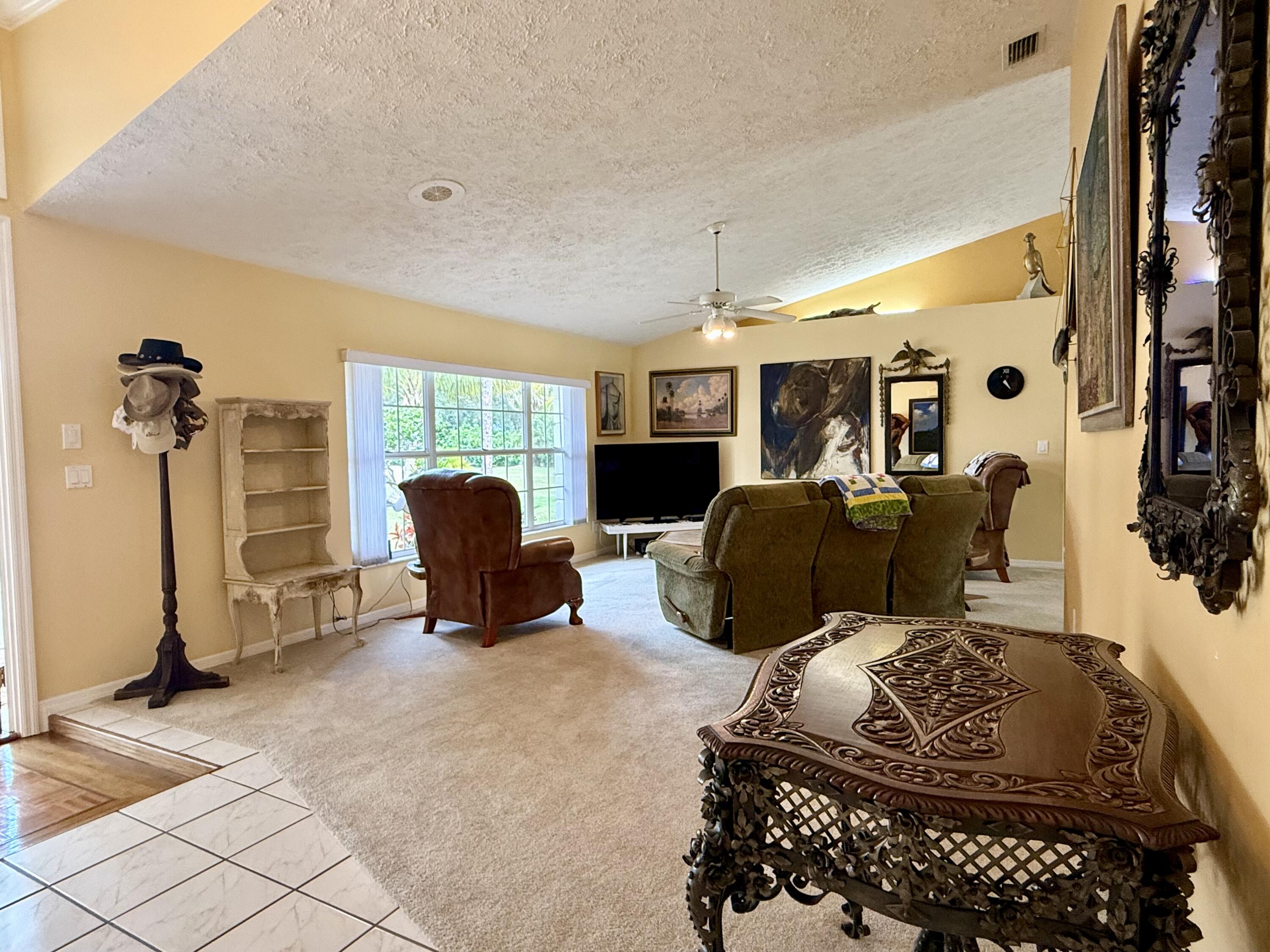 2884 Southeast Ranch Acres Circle Jupiter, FL 33478 - Photo 30 of 93 living room