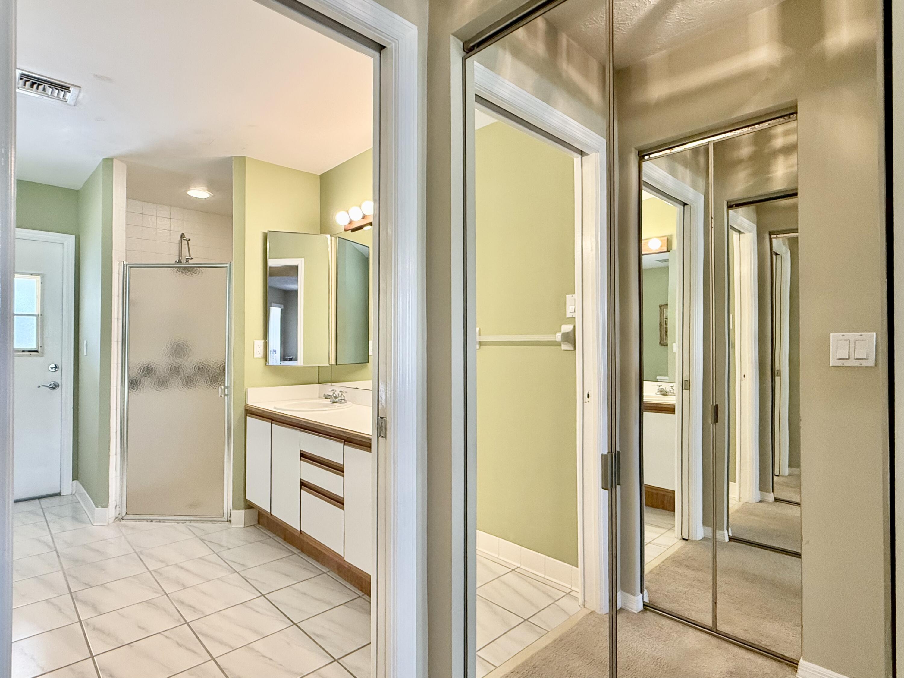 2884 Southeast Ranch Acres Circle Jupiter, FL 33478 - Photo 47 of 93 bathroom 1