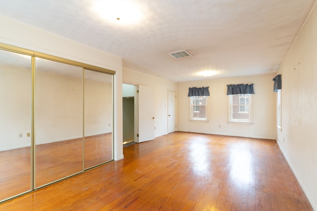 6 Maynard Street Webster, MA 01570 - Photo 25 of 39 Gallery Image 25