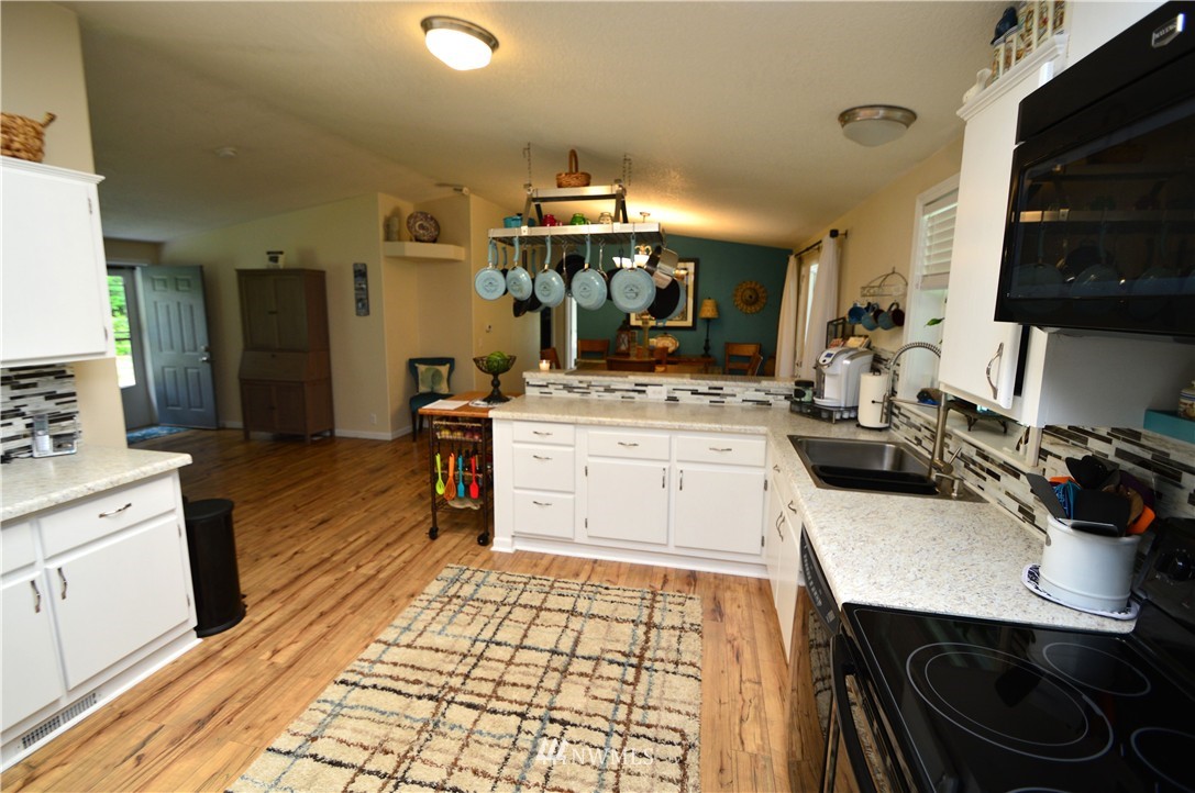 1457 Southwest Andrews Road Port Orchard, WA 98367 - Photo 12 of 25 Gallery Image 12