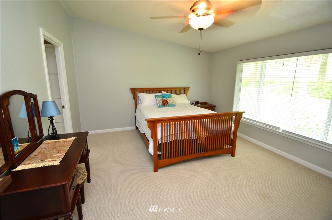 1457 Southwest Andrews Road Port Orchard, WA 98367 - Photo 14 of 25 Gallery Image 14