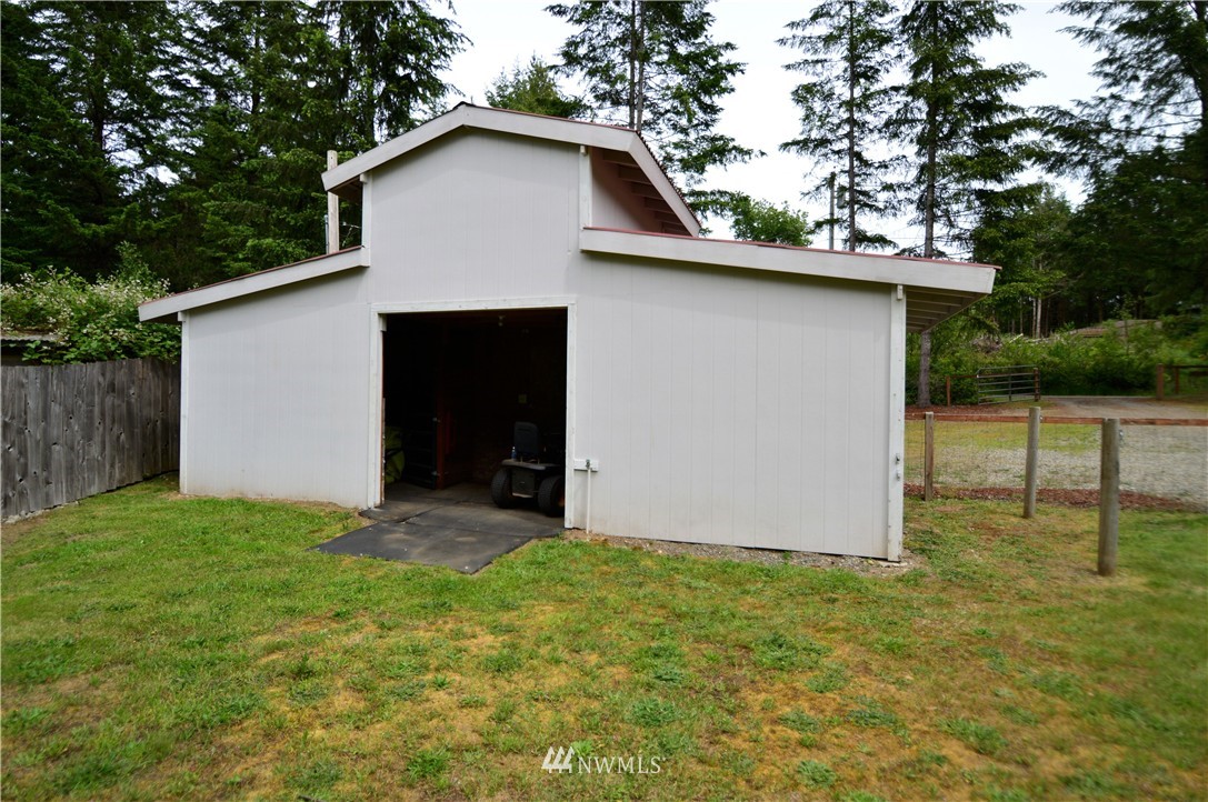 1457 Southwest Andrews Road Port Orchard, WA 98367 - Photo 23 of 25 Gallery Image 23