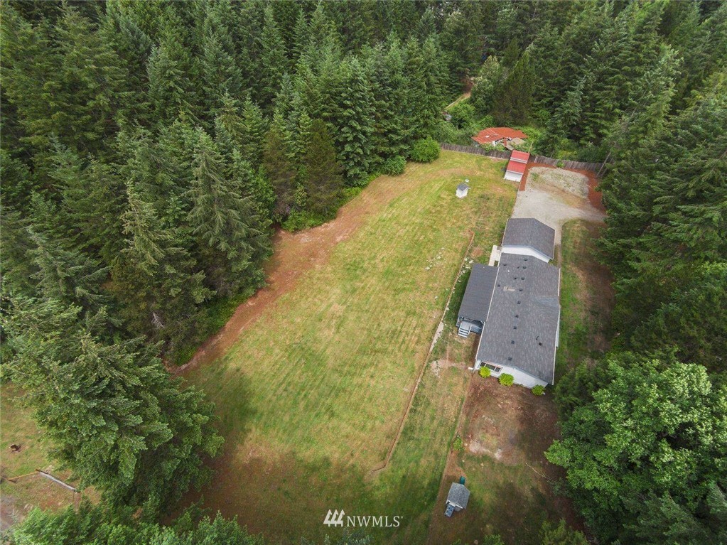 1457 Southwest Andrews Road Port Orchard, WA 98367 - Photo 4 of 25 Gallery Image 4