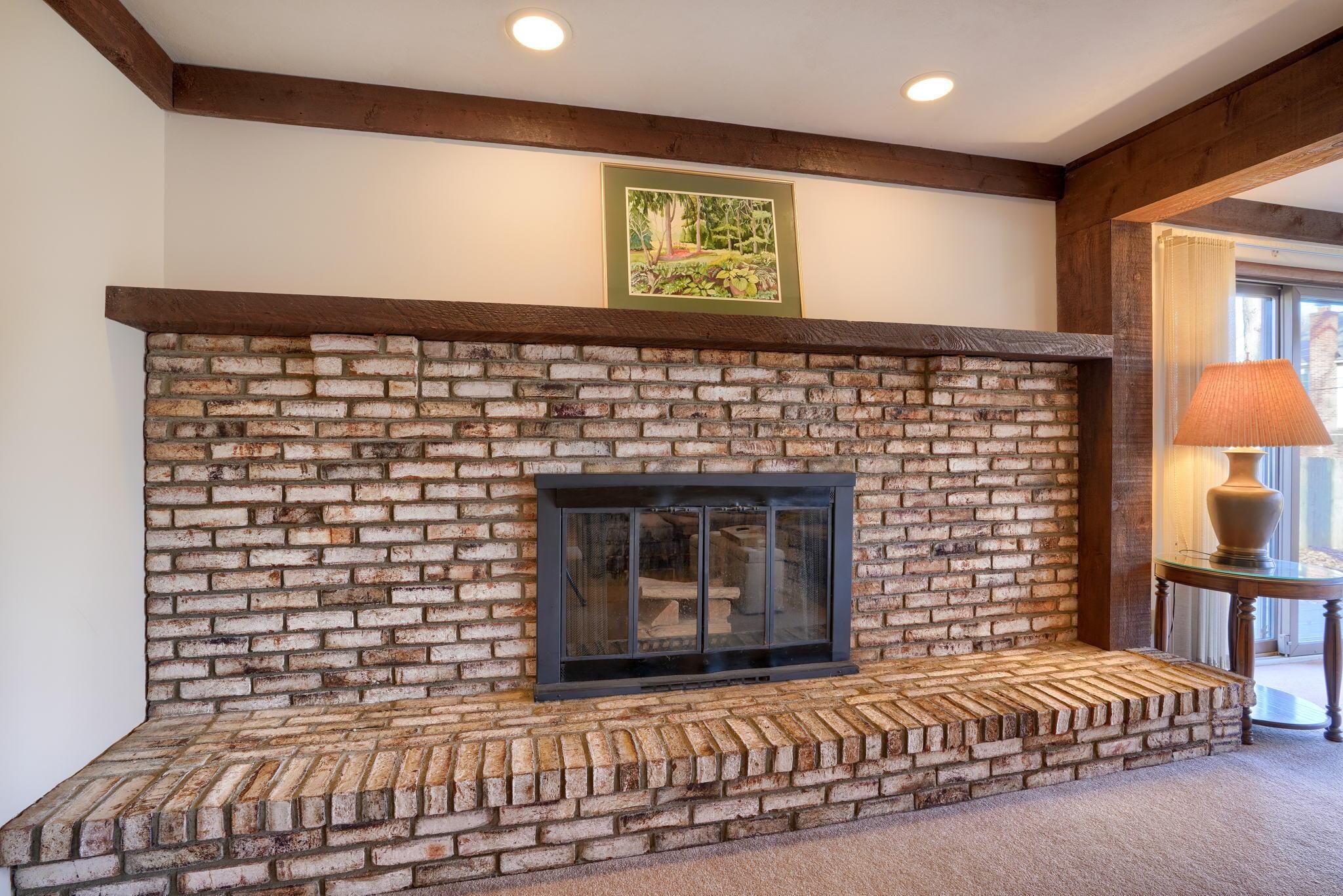 602 South Spring Road Westerville, OH 43081 - Photo 19 of 52 Fireplace