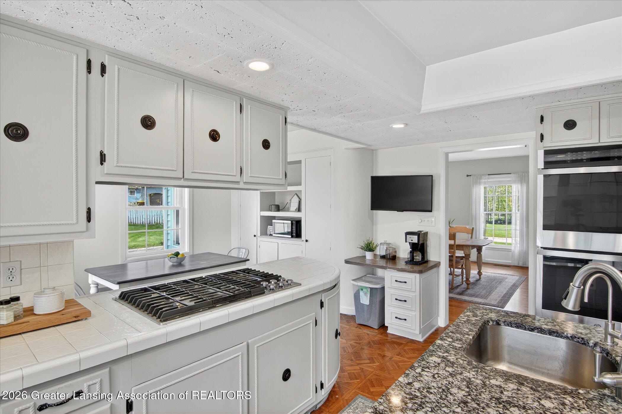 125 West Riverside Street Williamston, MI 48895 - Photo 18 of 72 16-125-W-Riverside-St-Williamston-MI-488