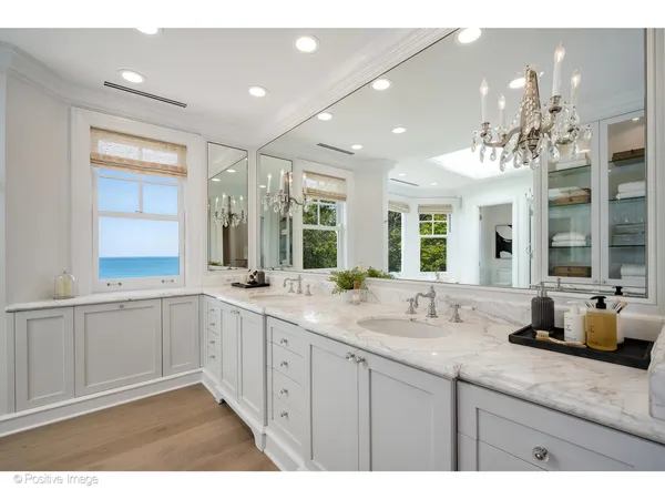 $5,995,000 | 55 Prospect Avenue, Highland Park, IL 60035