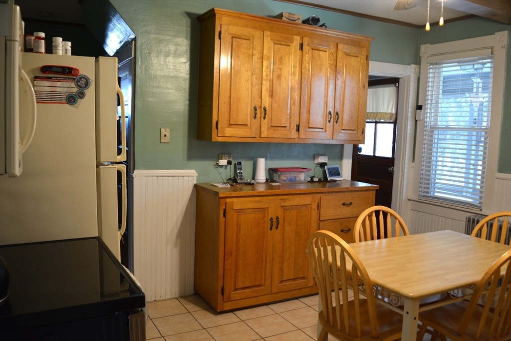 92 Norman Street West Springfield, MA 01089 - Photo 13 of 39