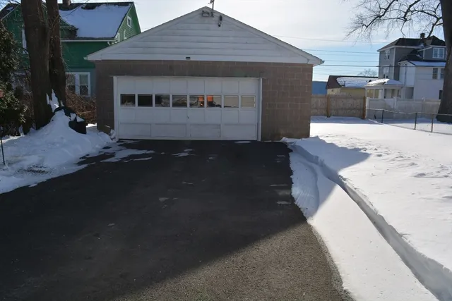 $304,900 | 92 Norman Street, West Springfield, MA 01089