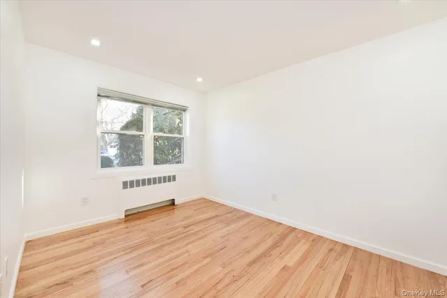 $899,999 | 1510 Rica Place, Valley Stream, NY 11580