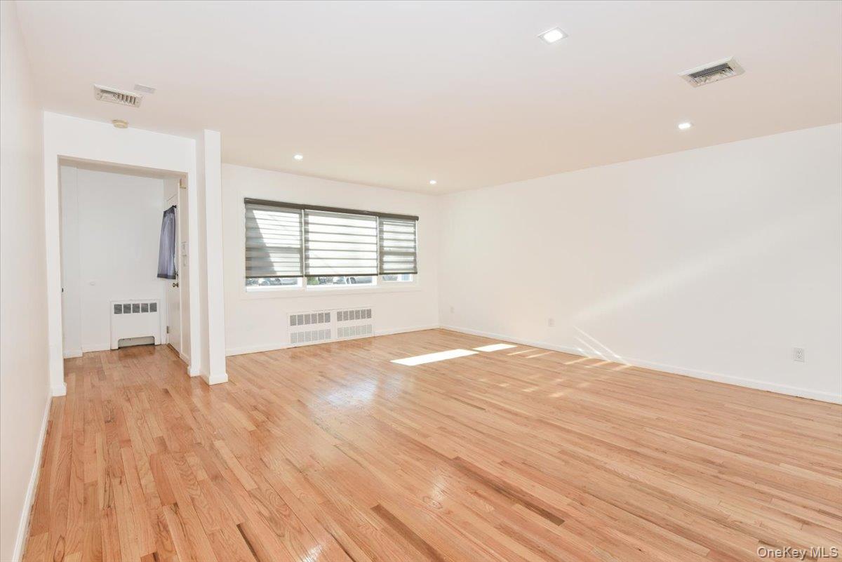 1510 Rica Place Valley Stream, NY 11580 - Photo 4 of 24