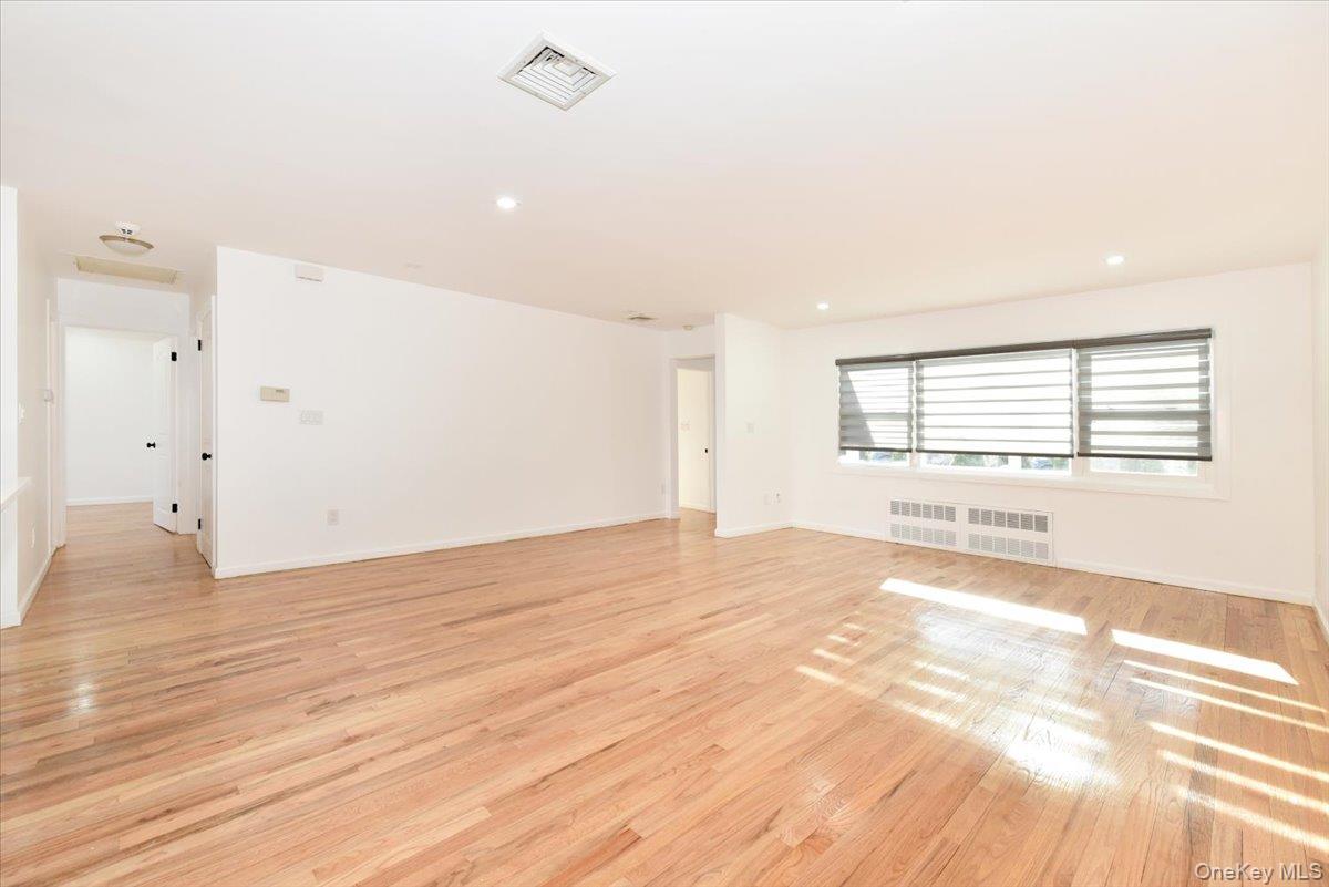 1510 Rica Place Valley Stream, NY 11580 - Photo 5 of 24