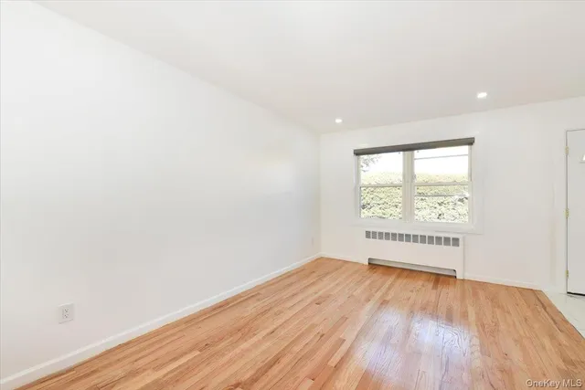 $899,999 | 1510 Rica Place, Valley Stream, NY 11580