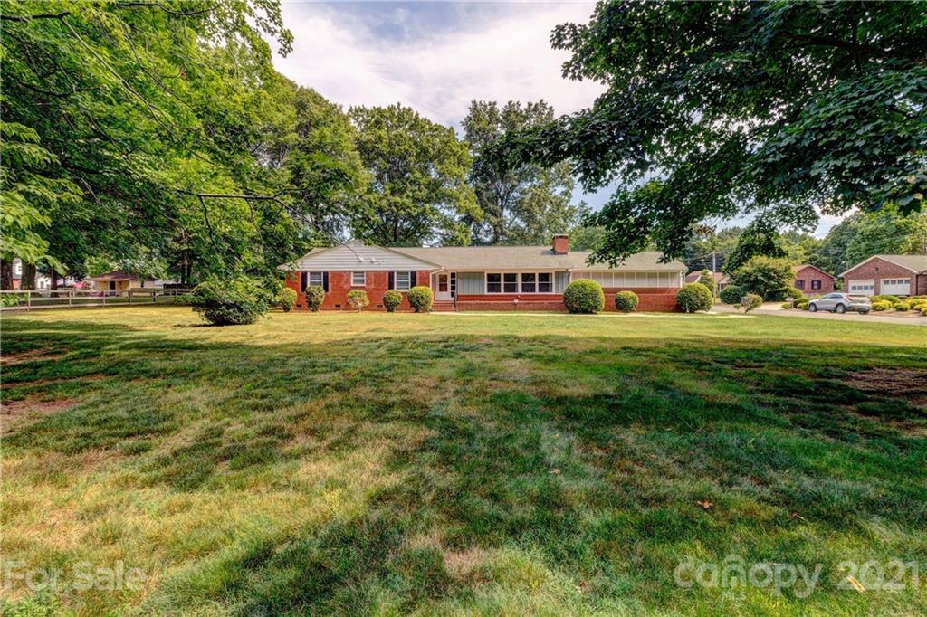 303 West Old Post Road Cherryville, NC 28021 - Photo 3 of 25 Gallery Image 3