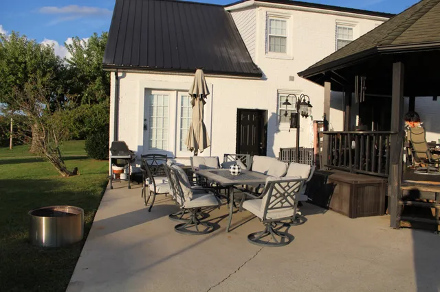 $499,900 | 352 Rickman Monterey Highway, Rickman, TN 38580