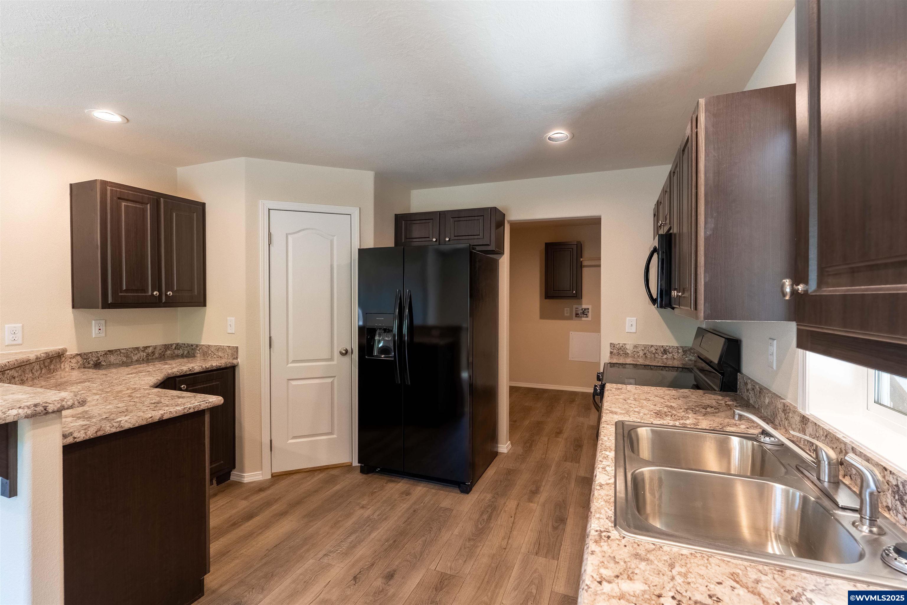 200 Market Street, Unit 222 Lebanon, OR 97355 - Photo 8 of 22