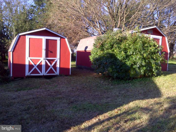 1602 Spruce Grove Road Oxford, PA 19363 - Photo 11 of 11 Storage Shed