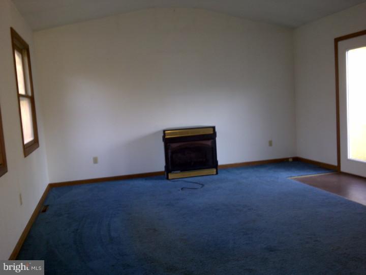 1602 Spruce Grove Road Oxford, PA 19363 - Photo 4 of 11 Great Room