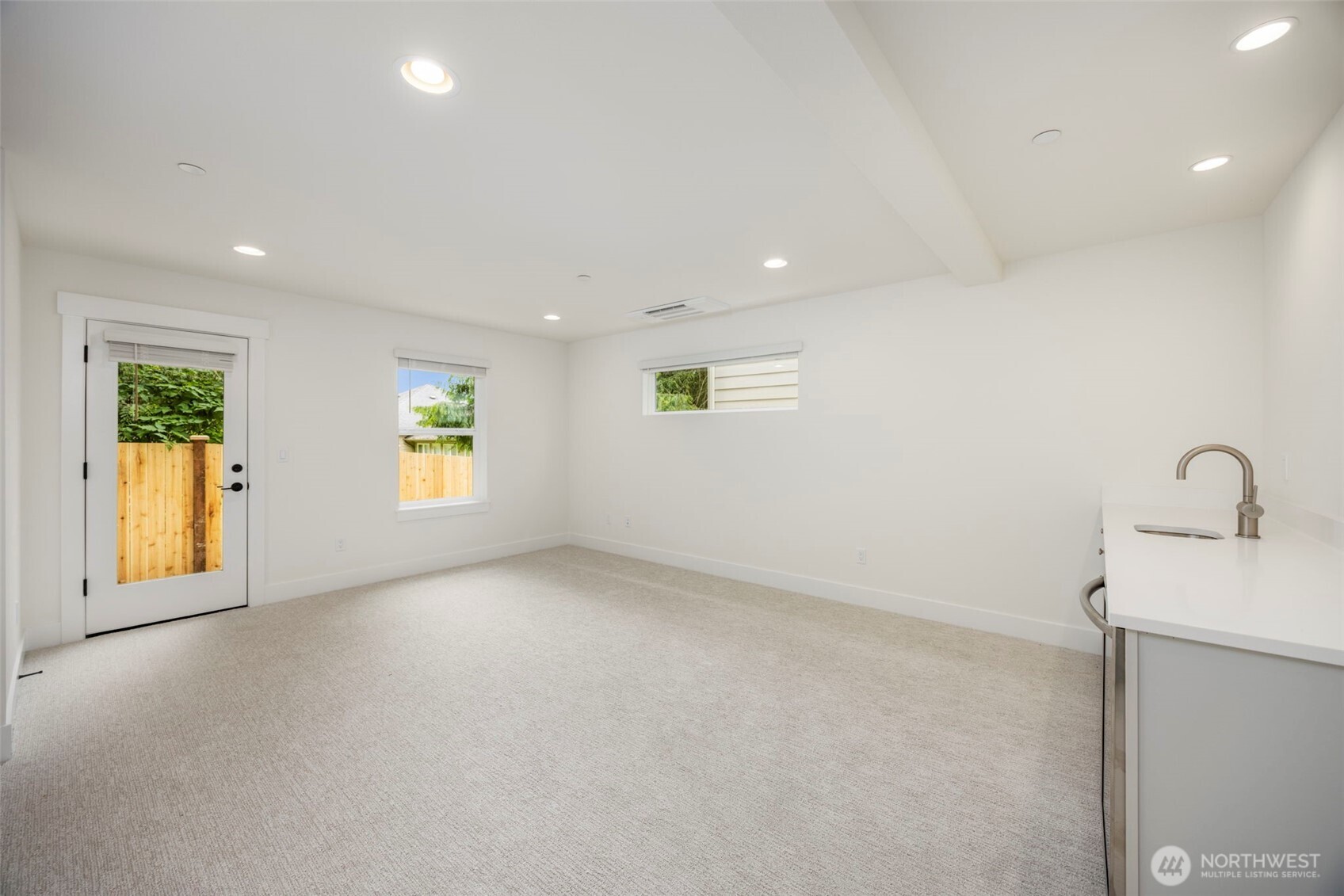 9 160th Place Southeast Bothell, WA 98012 - Photo 4 of 37