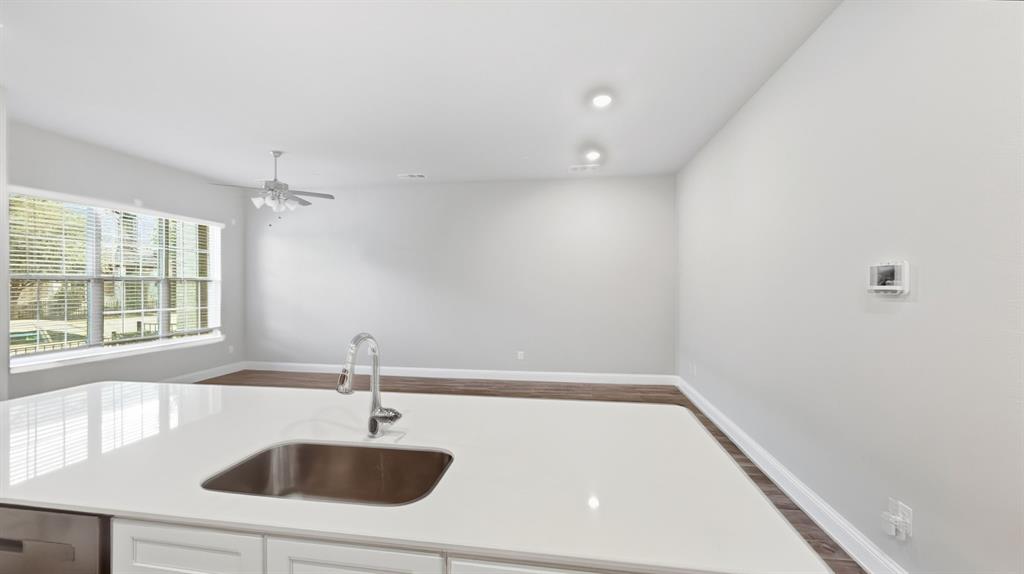 6247 Rilla Street Frisco, TX 75035 - Photo 5 of 22 Gallery Image 5