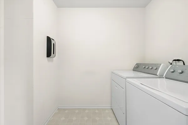 $359,900 | 2966 Talaga Drive, Unit 2966, Algonquin, IL 60102
