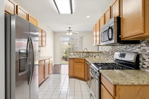 $359,900 | 2966 Talaga Drive, Unit 2966, Algonquin, IL 60102