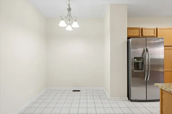 $359,900 | 2966 Talaga Drive, Unit 2966, Algonquin, IL 60102