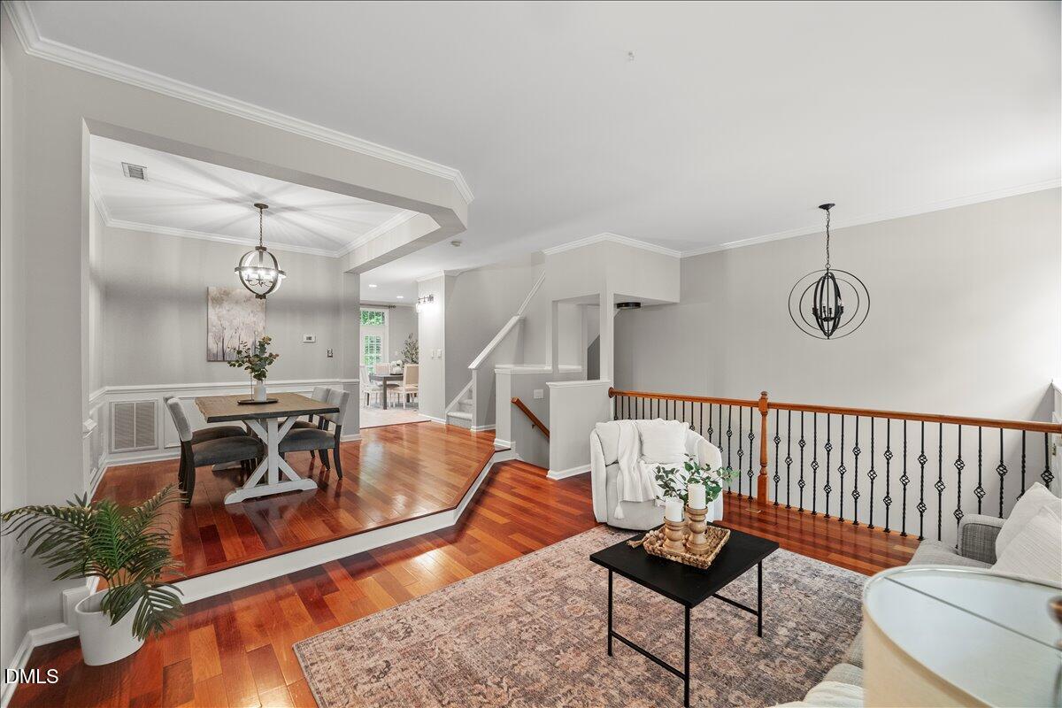 6733 Middleboro Drive Raleigh, NC 27612 - Photo 2 of 21 21-P1101936