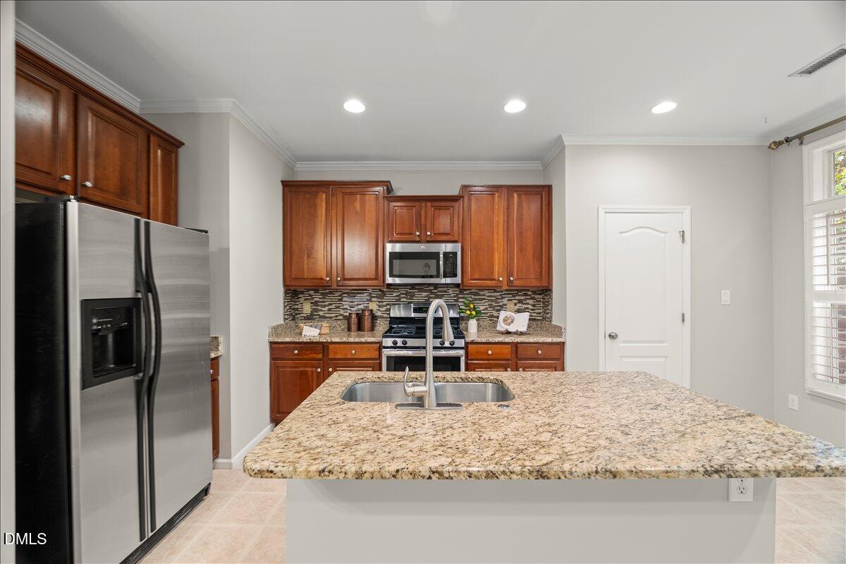 6733 Middleboro Drive Raleigh, NC 27612 - Photo 6 of 21 27-P1101966