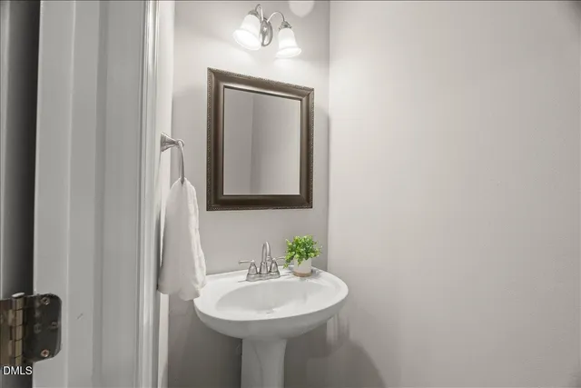 $430,000 | 6733 Middleboro Drive, Raleigh, NC 27612