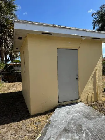 a view of a house with a outdoor space