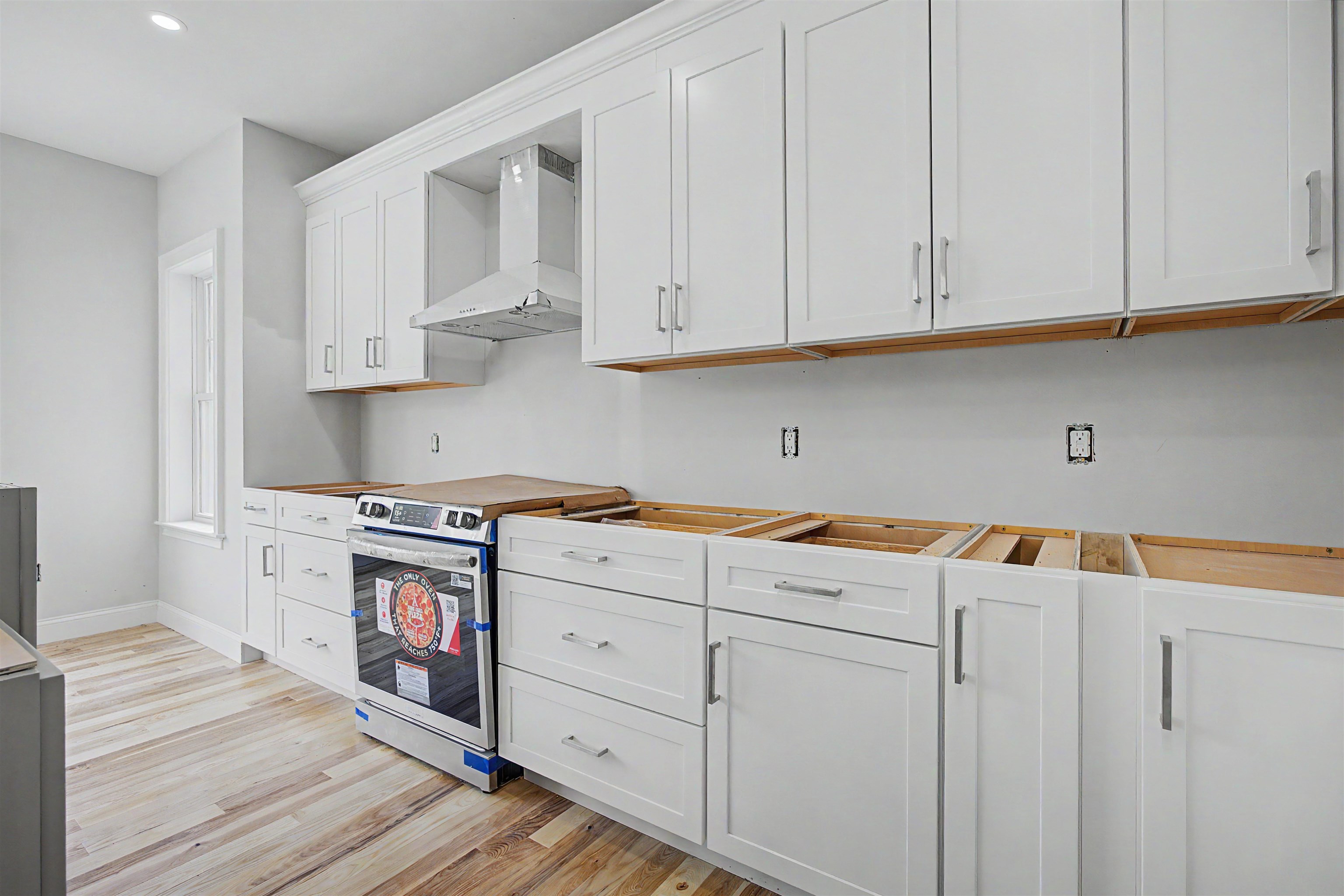 131 Merrimack Street Hooksett, NH 03106 - Photo 10 of 31