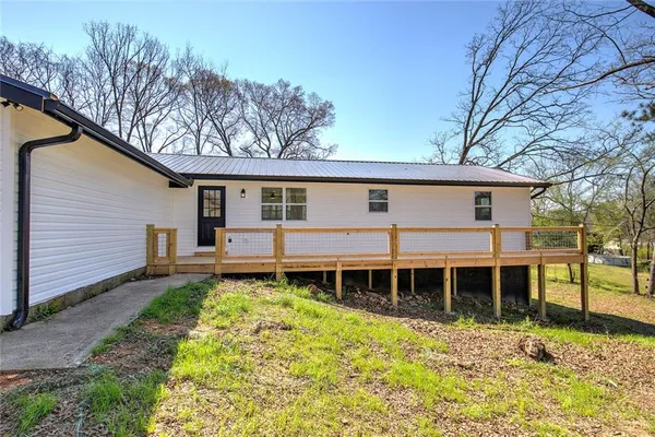 $345,000 | 516 Baxter Road Southeast, Calhoun, GA 30701
