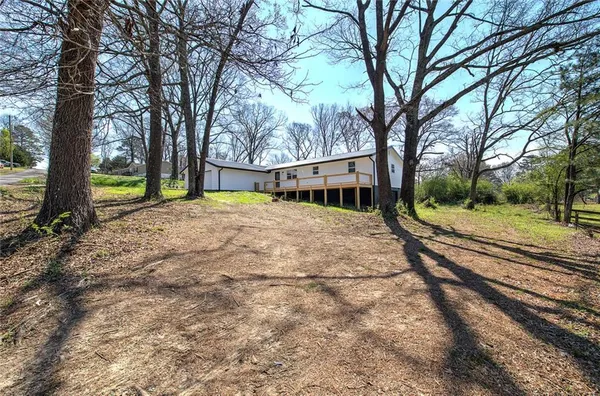 $345,000 | 516 Baxter Road Southeast, Calhoun, GA 30701