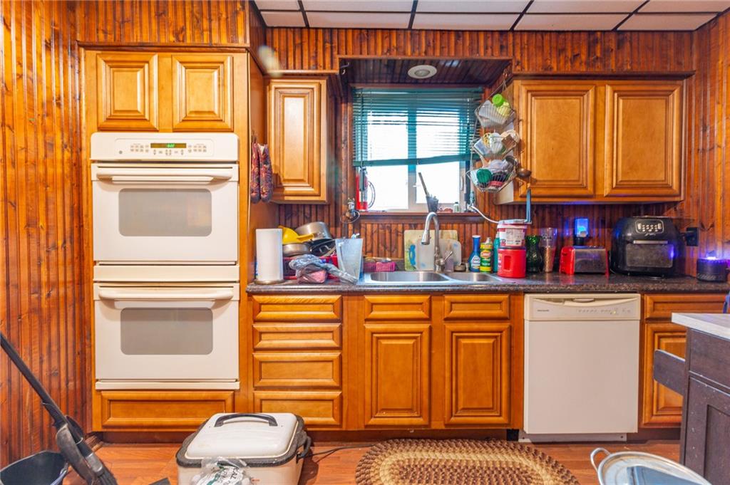 279 Reibold Road Renfrew, PA 16053 - Photo 2 of 21