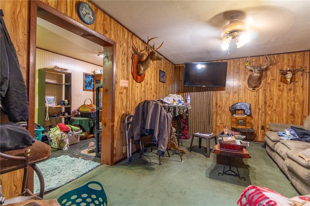 279 Reibold Road Renfrew, PA 16053 - Photo 4 of 21