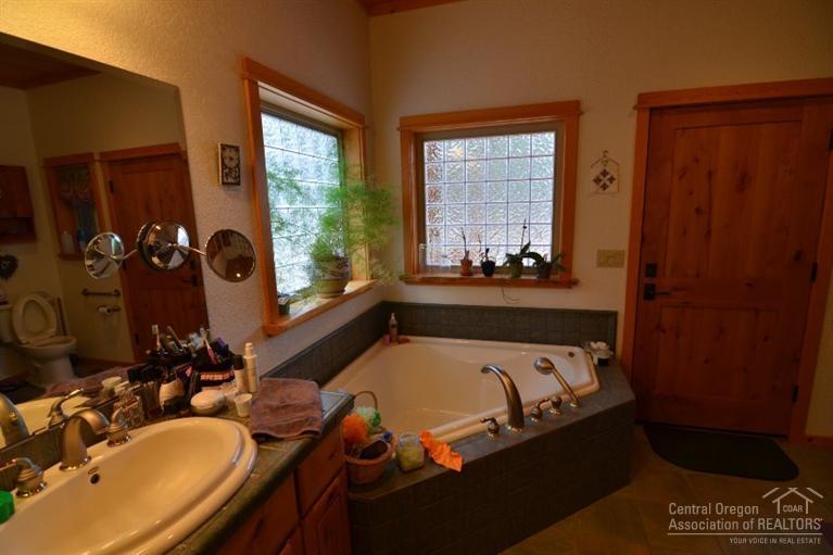 16480 Fair Mile Road Sisters, OR 97759 - Photo 16 of 25 Additional Photo