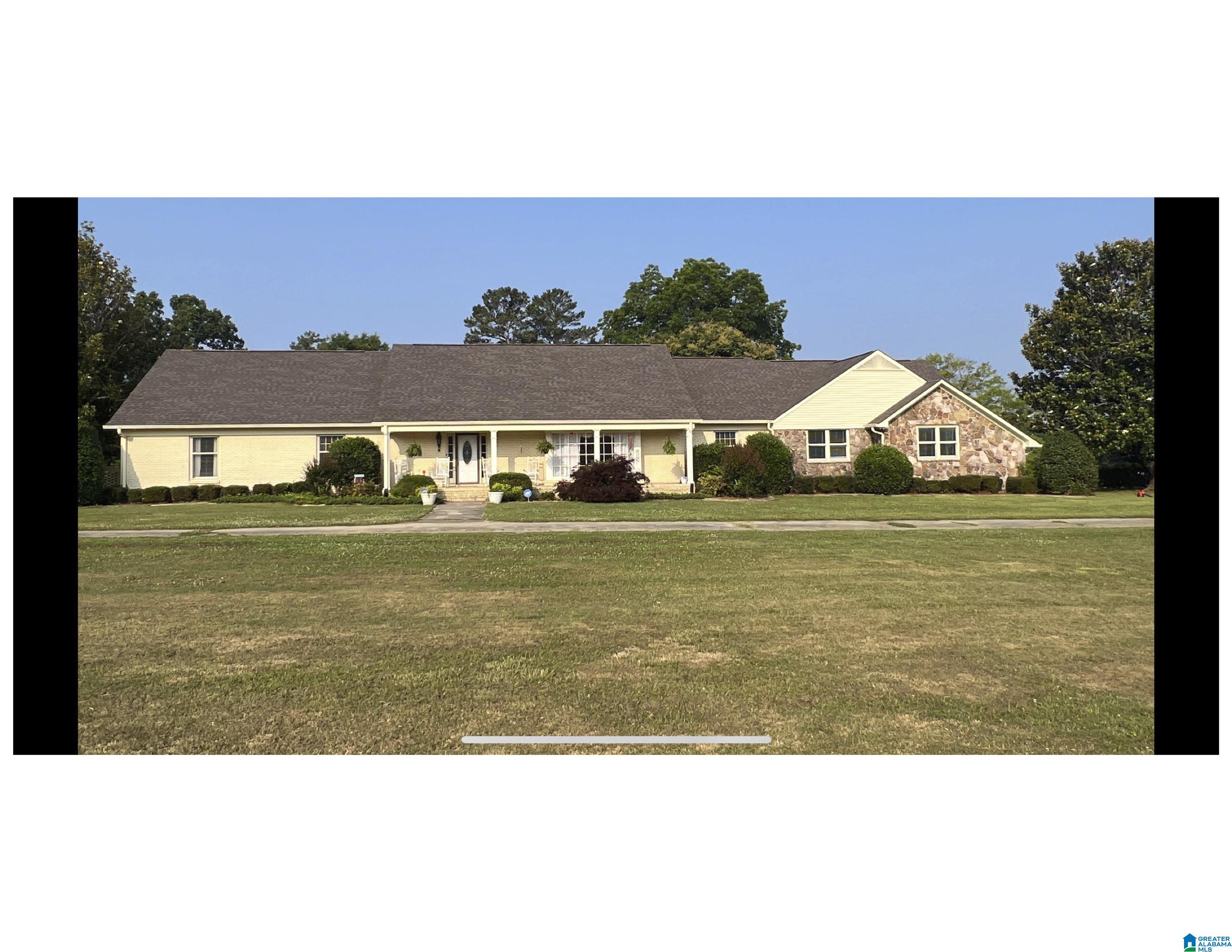 555 Ponderosa Road Hayden, AL 35079 - Photo 2 of 60