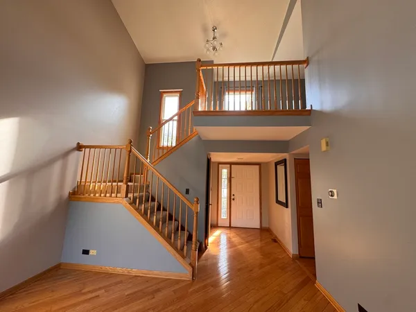 $3,200 | 1661 Estate Circle, Unit 1661, Naperville, IL 60565