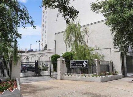 $1,395 | 1205 St Charles Avenue, Unit 1202, New Orleans, LA 70130