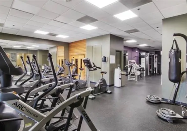 $1,395 | 1205 St Charles Avenue, Unit 1202, New Orleans, LA 70130