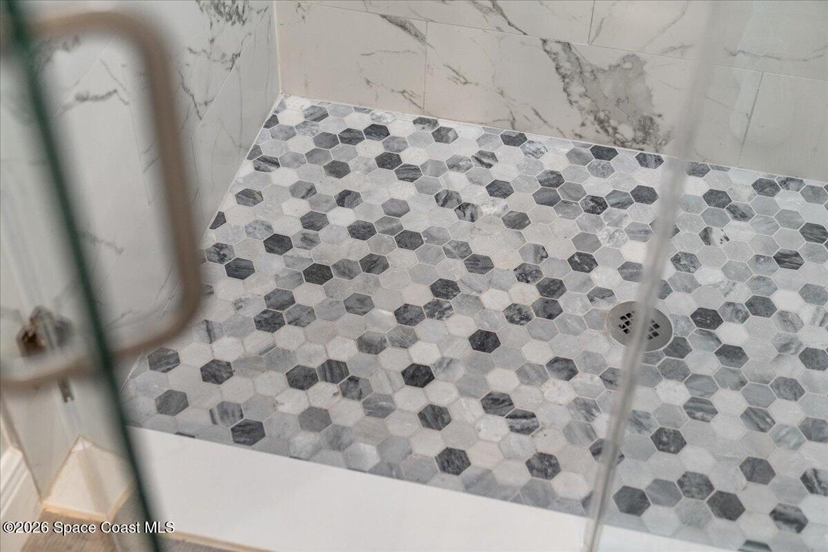 533 Fellenz Street Palm Bay, FL 32908 - Photo 29 of 42 29. Primary Shower Tile Detail