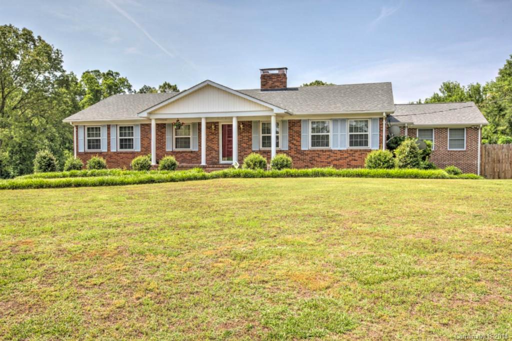 2530 Starnes Road Charlotte, NC 28214 - Photo 1 of 24 Gallery Image 1