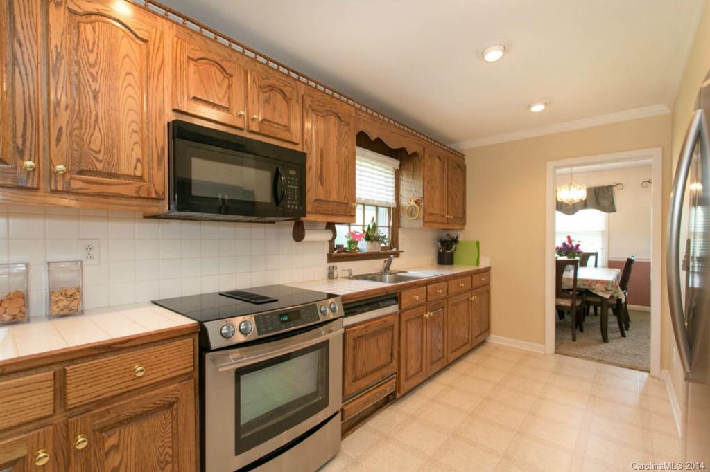 2530 Starnes Road Charlotte, NC 28214 - Photo 14 of 24 Gallery Image 14