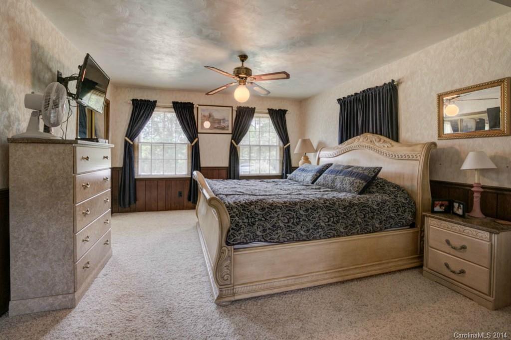 2530 Starnes Road Charlotte, NC 28214 - Photo 22 of 24 Gallery Image 22